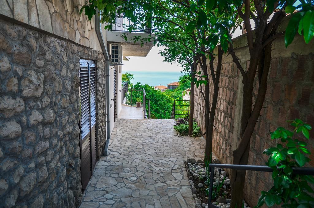 Apartments Cejovic Ülgün Dış mekan fotoğraf